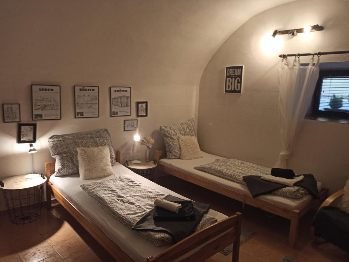Ubytování Nové Hrady 111 - apartmány Žiaková Exterior foto